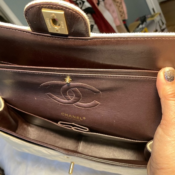 -sold on Instagram- Chanel double flap medium - Picture 15 of 15